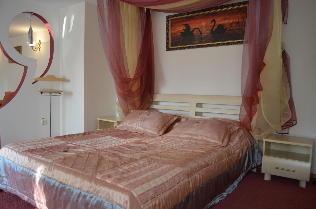 Kozatska Zastava Motel Kropywnycki Zewnętrze zdjęcie