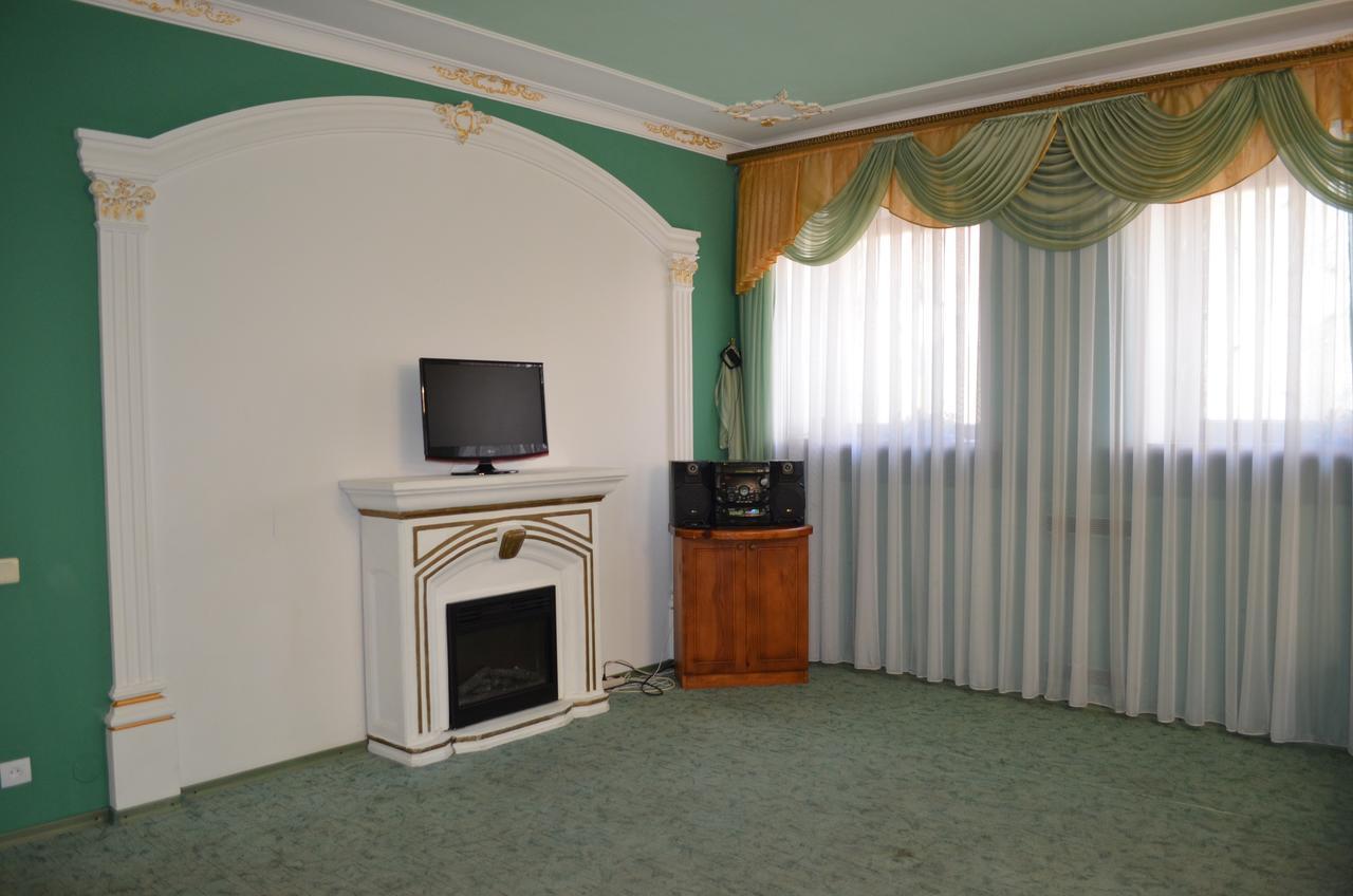 Kozatska Zastava Motel Kropywnycki Zewnętrze zdjęcie