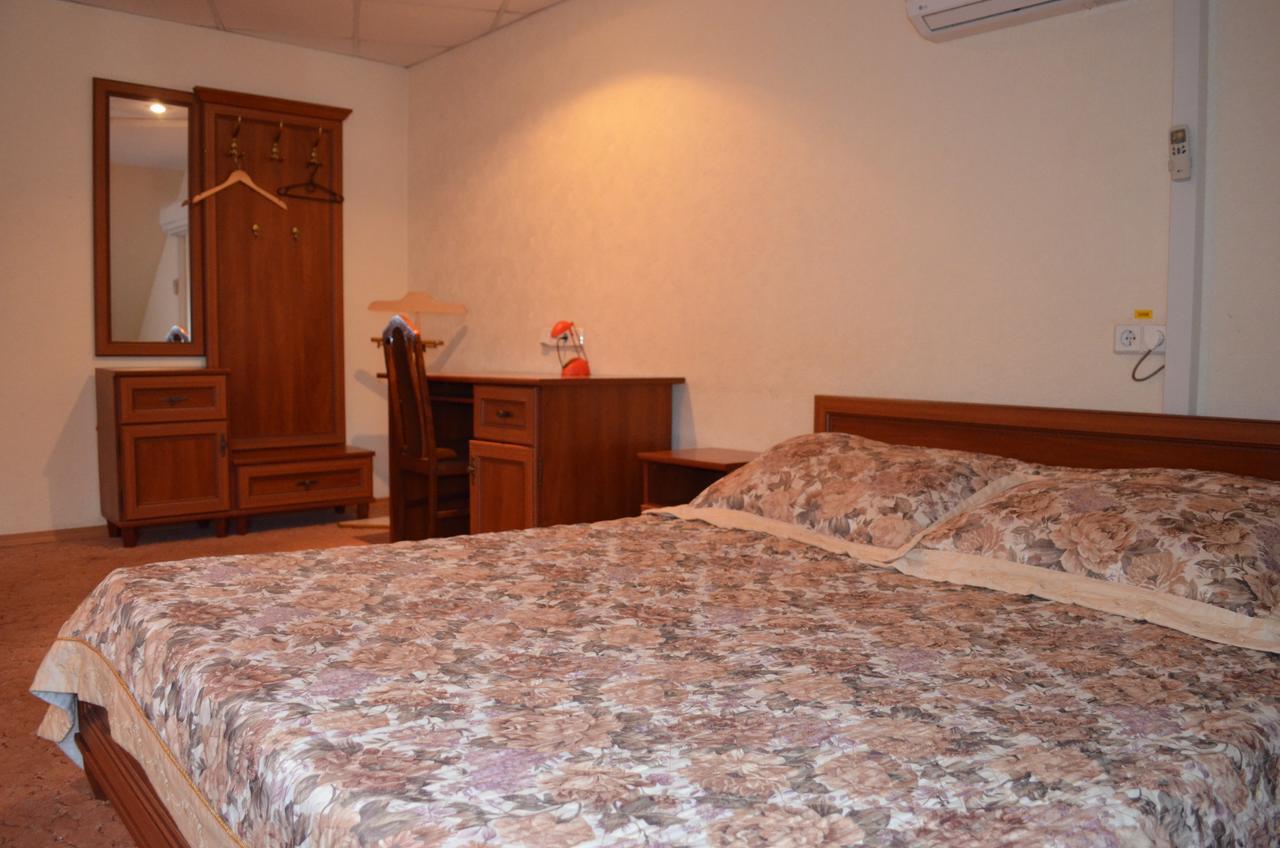 Kozatska Zastava Motel Kropywnycki Zewnętrze zdjęcie